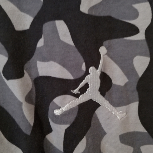 Mens Jordan Camo Casual Shirt NWT sz M - Picture 3 of 6